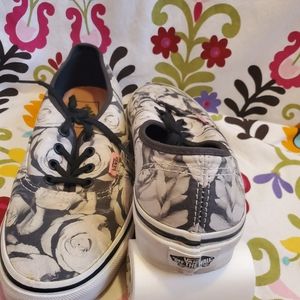 VANS size 7.5 lace up rose print sneakers